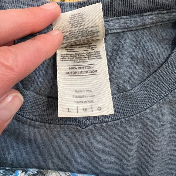 Wolf Alaska Vintage Tee - Picture 9 of 10